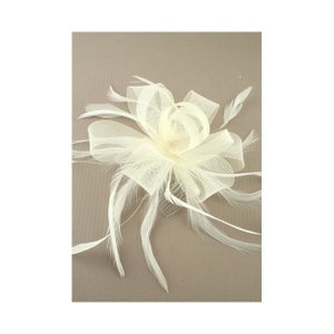 Looped cream net and feather fascinator comb weddings races prom image 3