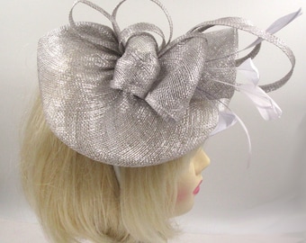 Stunning sparkle silver hatinator hat with clip and headband,weddings, races, prom