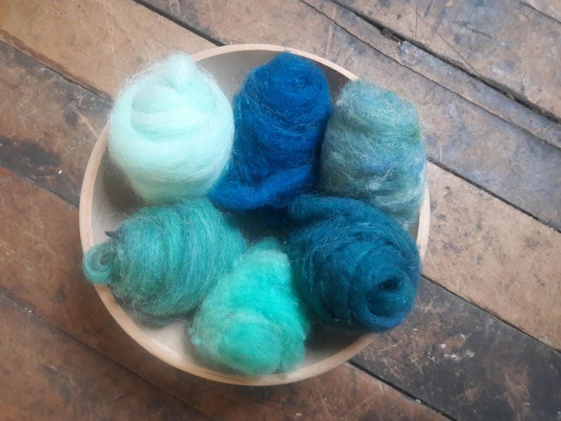 1 Oz of Wool Roving and Batting Shades of Teal for Spinning Weaving