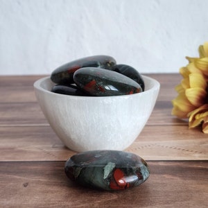 Bloodstone Palm Stone: Heliotrope Crystal for Meditation (55-60mm)