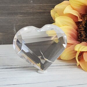 CLEAR QUARTZ HEART 44.65g lemurian quartz