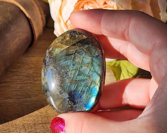 Labradorite Palm Stone, 63g