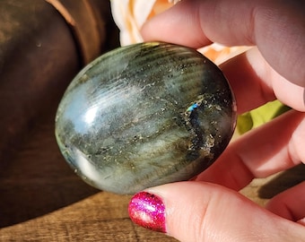 Labradorite Palm Stone, 69g