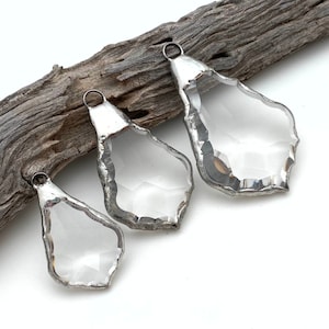 Silver Colored French Cut Chandelier Crystal Pendant (SGP69)