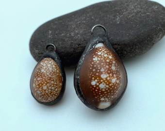 Brown & Spotted White Cowrie Shell Soldered Pendant (SHP11)