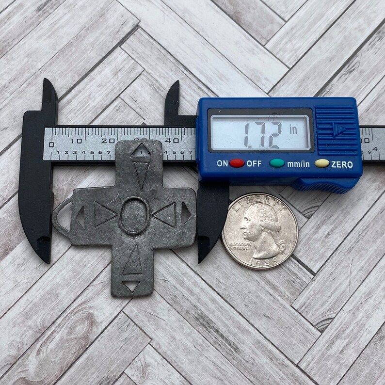 Southwest Grey Base Metal Cross MC10