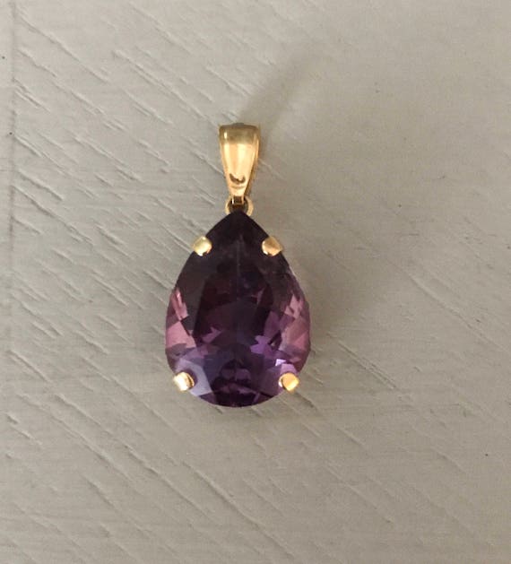 Pear Shaped Amethyst Pendant | Amethyst Solitaire