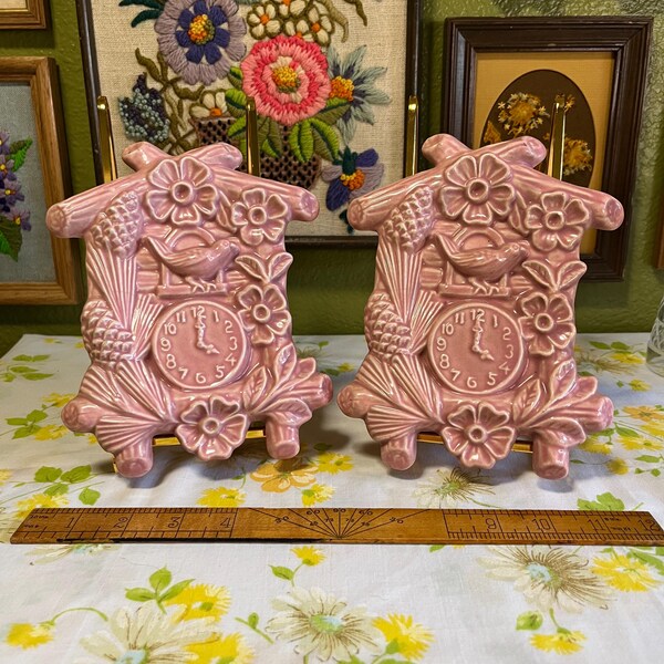 Placas de pared de bolsillo con diseño de cuco de cerámica rosa vintage