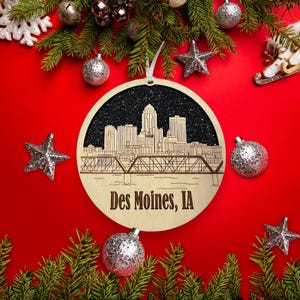 Des Moines Erinnerungsstück, personalisiertes Skyline-Holzgeschenk, Heimatstadt-Fans