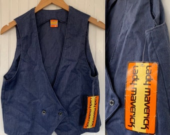 Vintage 70s Small Corduroy Navy Blue Vest V-Neck Button Down Cord jumper pockets Boho Polyester Top Shirt 80s XS S XS/S 34 Lady Maverick NOS