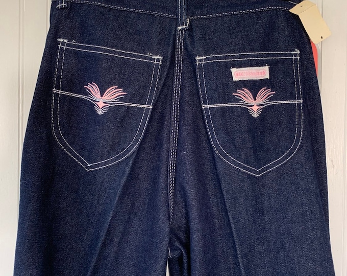 NWT Vintage 80s Deadstock High Waisted Dark Denim Blue Jeans 28 waist 12" Rise Embroidered Pink Pockets 27 Original Tags Mom jean Medium M