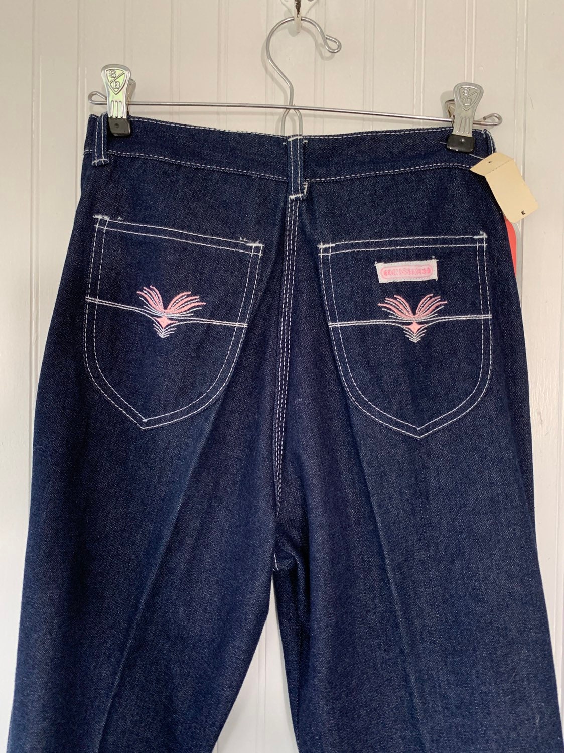 NWT Vintage 80s Deadstock High Waisted Dark Denim Blue Jeans 28 waist 12  Rise Embroidered Pink Pockets 27 Original Tags Mom jean Medium M