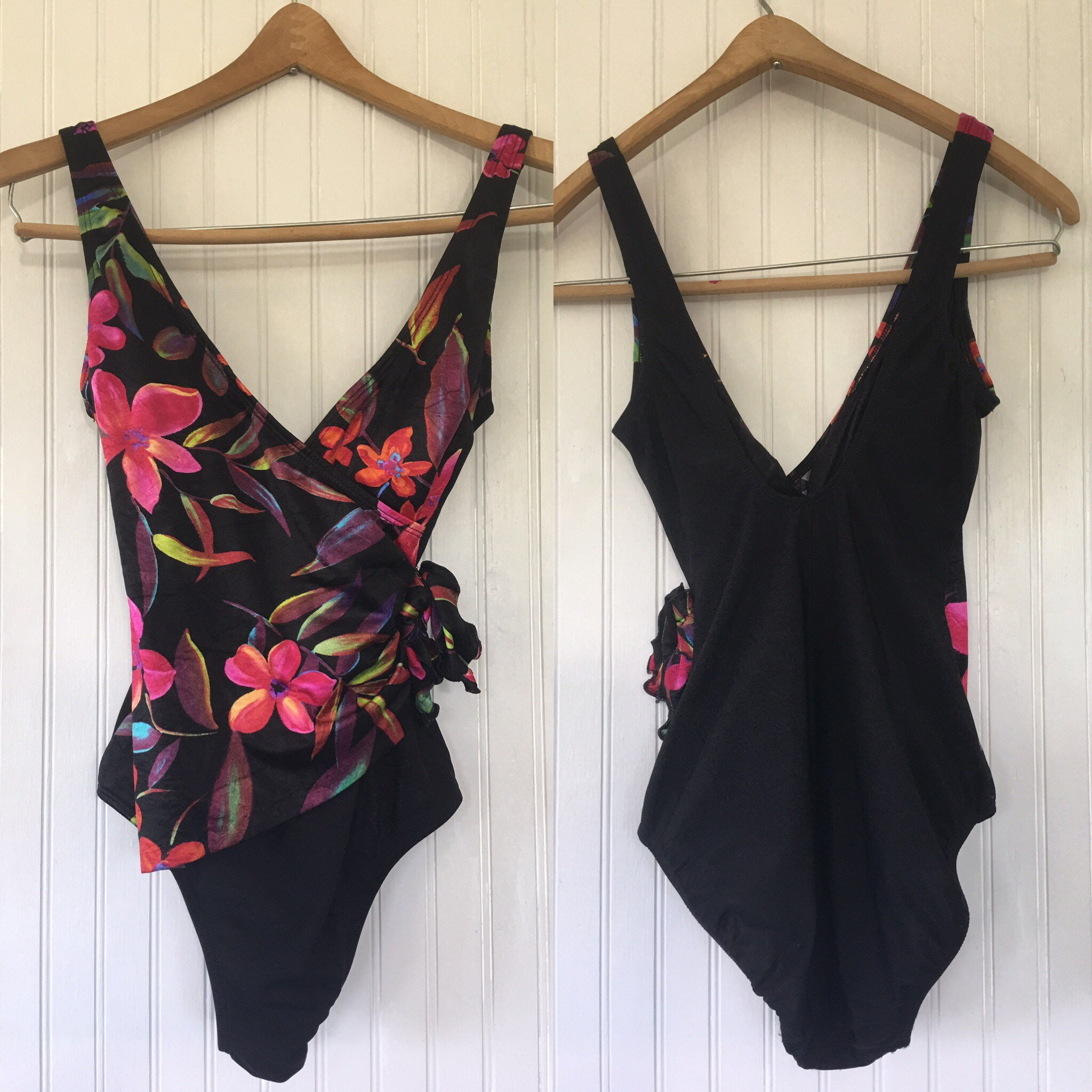 Vintage Size S 90s Black Tropical Floral Print Swimsuit Swim Suit