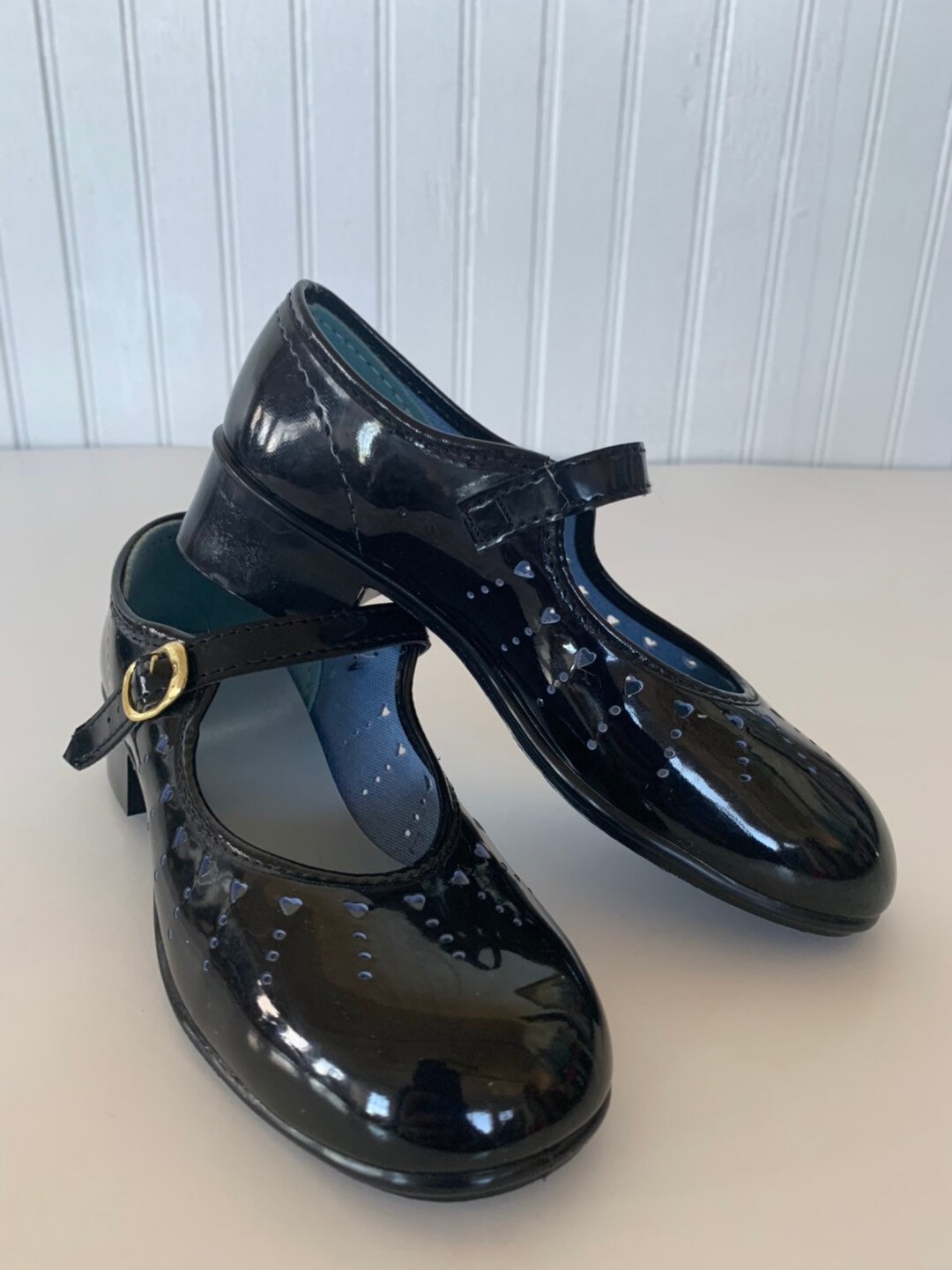 Vintage 80s Deadstock Girls Mary Janes Size 7 Patent Leather Black