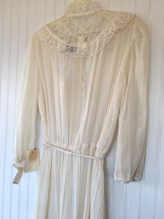 Vintage 70s Ivory Lace Sheer Floral Boho Dress Me… - image 10