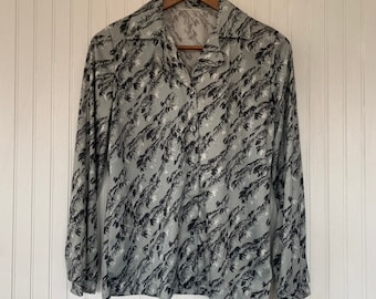 Vintage Deadstock 80s Grey Black White Groovy Disco Blouse Shirt Button Down Top Size Small Long Sleeve trippy wide collar