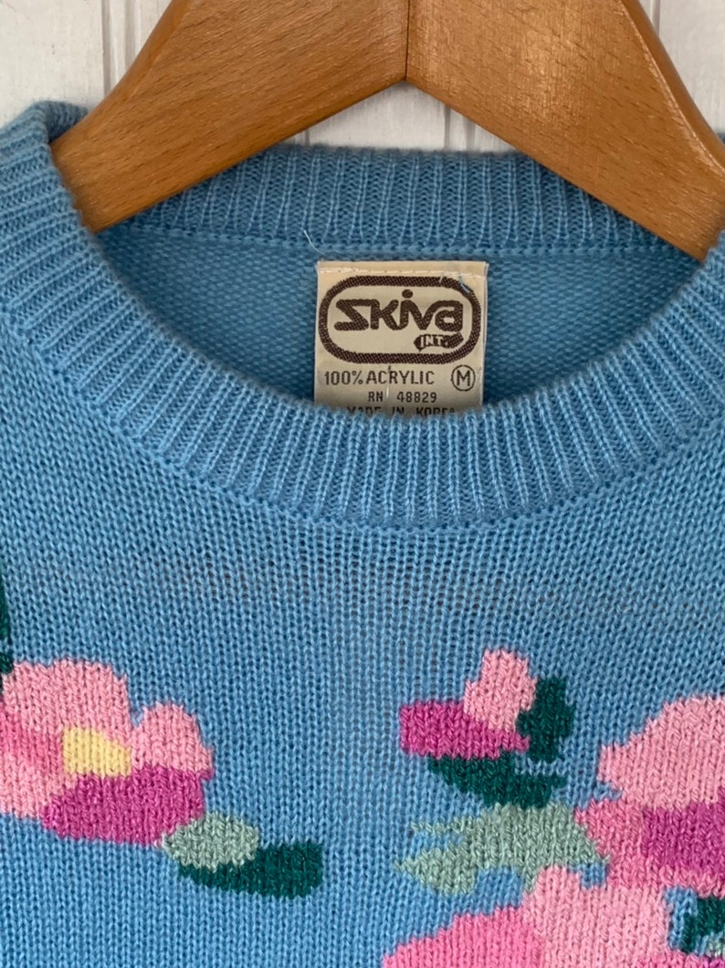 NWT Vintage 80s Baby Blue Pastel Floral Knit Sweater Small Medium Med SM Small Long Sleeves Shirts Deadstock 70s Flowers Boho Unique NOS
