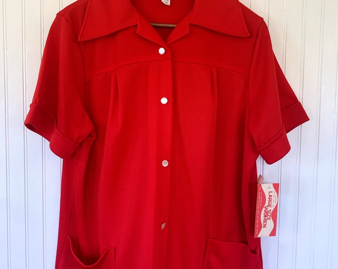 Vintage 80s XL Large Bright Red Short Sleeve Top Wide Collar Shirt Smock Pockets Button Down Eighties 46 XLarge Christmas 70s XXL Plus