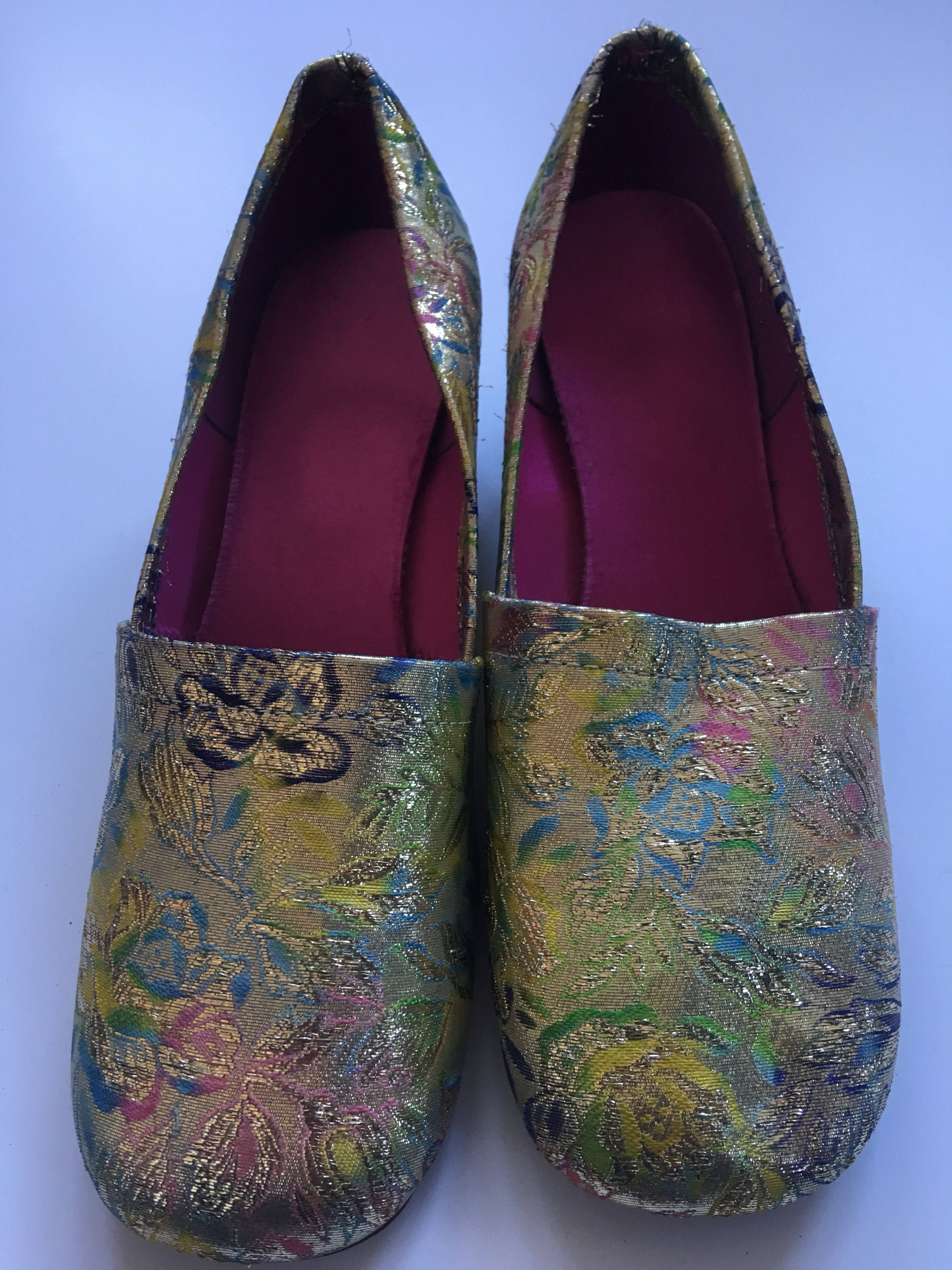 90s Vintage Size 6 Shiny Gold Brocade Wedge Slippers Shoes Slip Ons ...