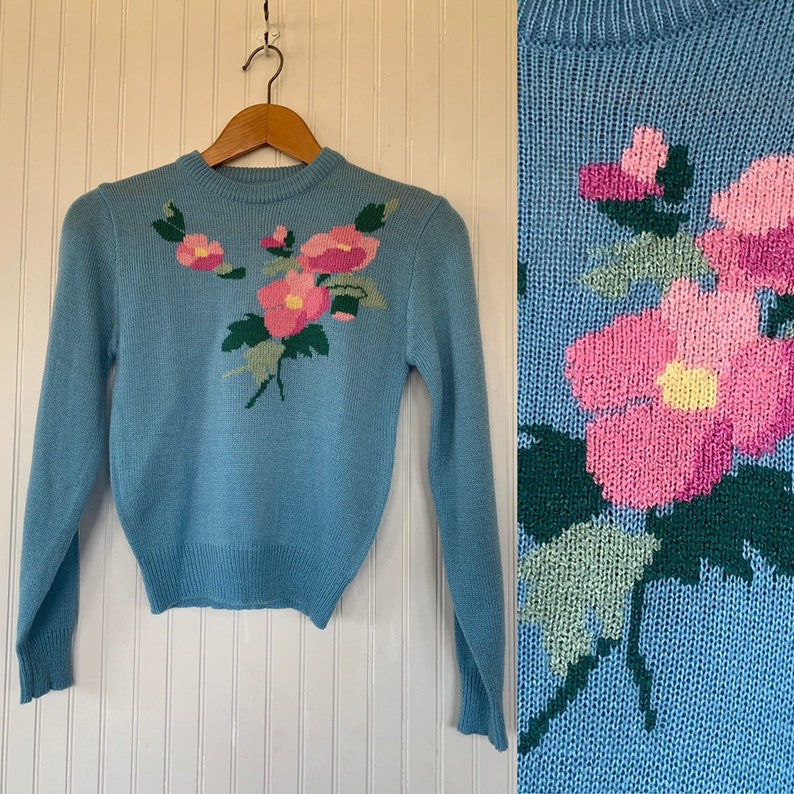 NWT Vintage 80s Baby Blue Pastel Floral Knit Sweater Small Medium Med SM Small Long Sleeves Shirts Deadstock 70s Flowers Boho Unique NOS