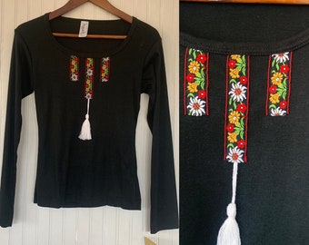 Deadstock Vintage 80s Small Black Shirt Pullover 70s nos Boho Tops Tassel Bavarian Ribbon XS S Made in Atlanta Unique Shirt