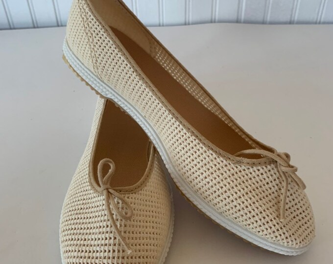 Vintage 80s Deadstock Size 8 Mesh Woven Flat Slides Mint New Condition Spring Boho Shoes 39 Slide Ons Tennis shoes 70s