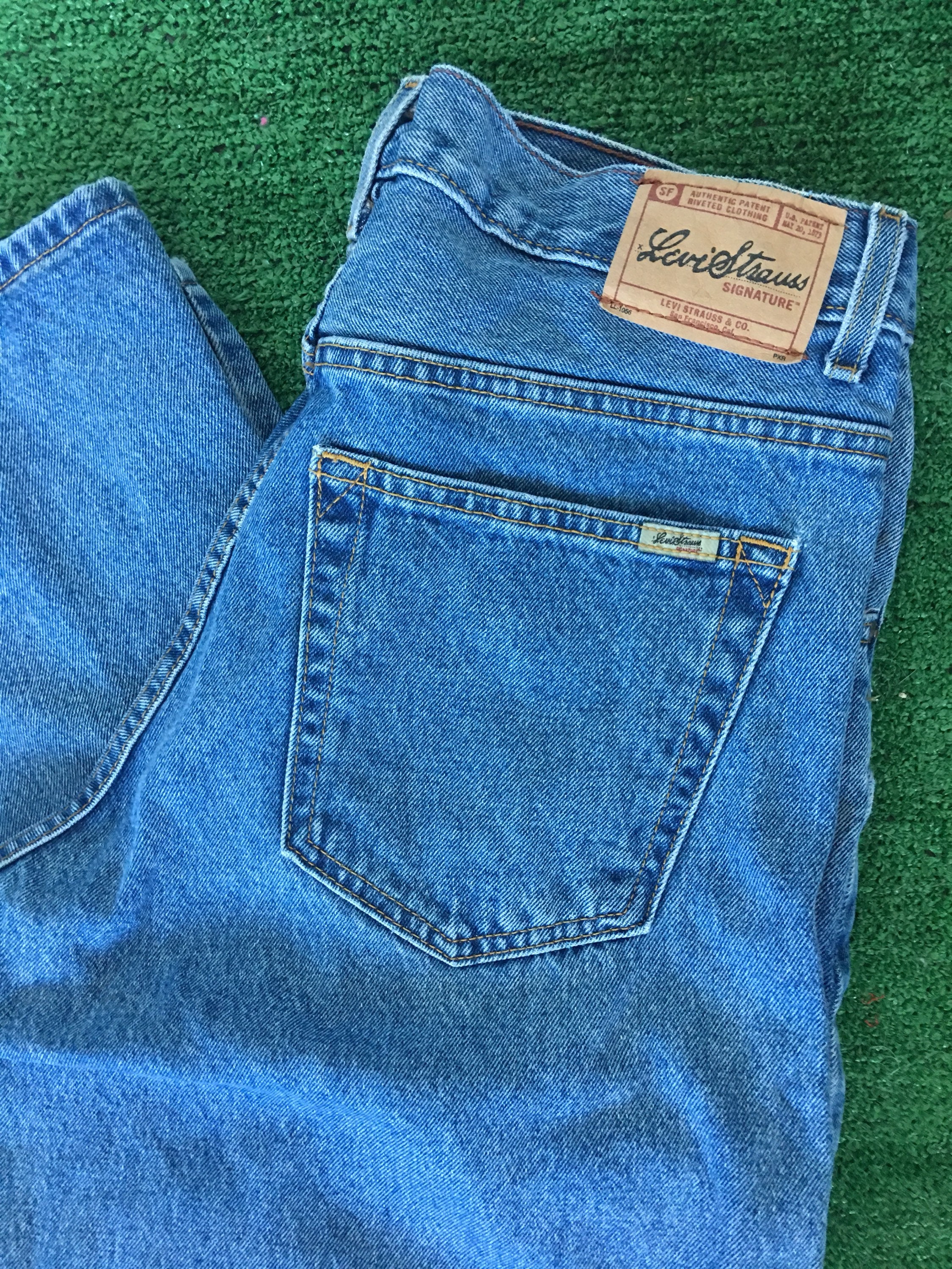 Vintage 90s Levis Signature Loose Fit Baggy Grunge Blue Jeans Denim ...