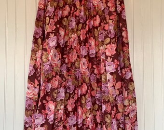 New Vintage 80s Small S/M Pleated Skirt Floral Print Pink Maroon Flowers boho Midi Deadstock Original Tags Festival Sheer Skirts Sm M 2 4 6