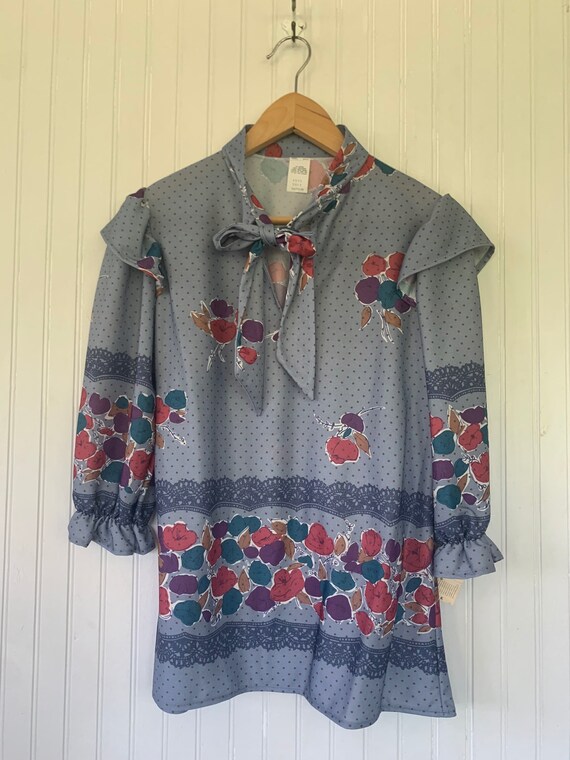 Vintage 80s Medium Gray 3/4 Sleeve Floral Blouse … - image 2