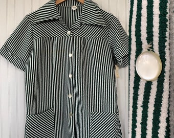Vintage Deadstock Green White Stripe Smock Top small Medium S/M Med Shirt Short Sleeve Polyester Wide Collar Pockets 70s 80s 34