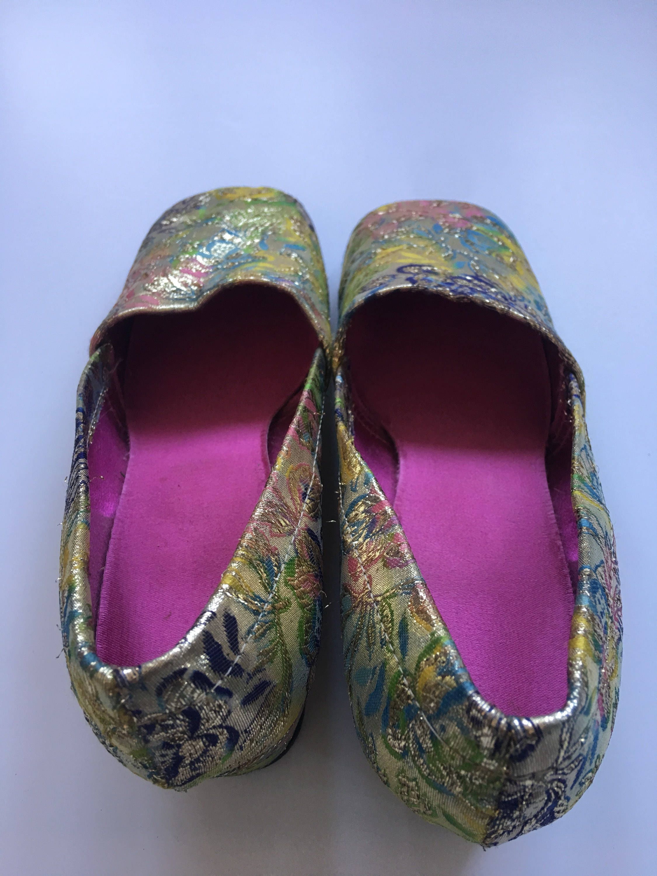 90s Vintage Size 6 Shiny Gold Brocade Wedge Slippers Shoes Slip Ons ...