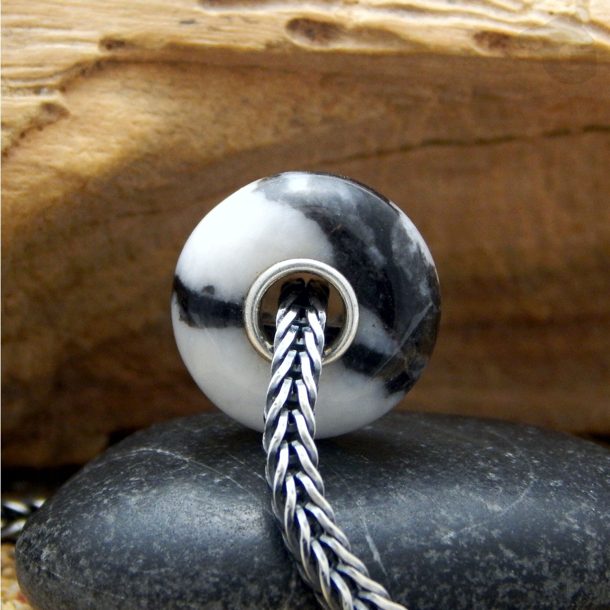 Black And Grey Marble Grain Patterned Glass Beads 12mm Round 32 Inch  String/68-Bead Count