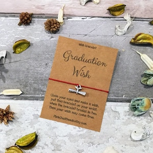 Afstudeercadeau, afstudeerwens, afstudeersieraden, afstudeerfeest, afstuderen, afstuderen armband, college afstuderen, afstudeerkaart