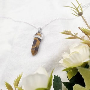 Tigers Eye necklace Crystal necklace Tigers eye pendant Gemstone necklace Tigers Eye crystal Meditation crystal Tigers Eye jewelry spiritual