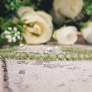 August Bracelet Peridot Bracelet August birthstone Gemstone bracelet Dainity bracelet August Delicate Bracelet Peridot stone Birthday Gift