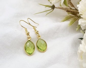 Peridot örhängen Peridot gåva kristallörhängen födelsestensörhängen födelsestenssmycken kristallsmycken Augusti födelsesten Peridot smycken gåva