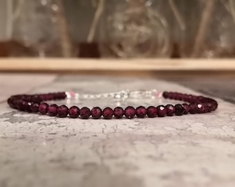 Garnet Bracelet crystal bracelet January birthstone Gemstone bracelet Dainty bracelet January Delicate Bracelet Red Garnet bracelet