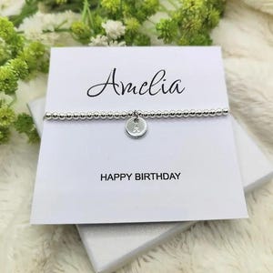 Braccialetto di compleanno personalizzato Braccialetto in argento Braccialetto di compleanno Regalo per lei Braccialetto in argento Regalo per un amico Braccialetto iniziale Regalo di compleanno
