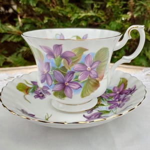 Taza de té y platillo de porcelana Royal Albert &quot;Purple violet&quot; para hombre, taza de té y platillo vintage