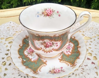 Paragon green/pink teacup with little roses