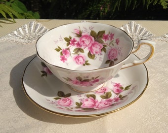 Royal Standard Fine Bone China, Vintage Teetasse und Untertasse mit rosa Rosen