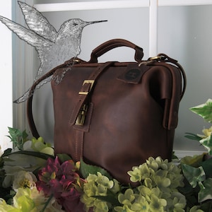 Stylish Genuine Leather Top Handle Handbag: Handmade for Women with Shoulder Strap