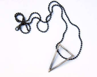 Triangle. oxidized sterling silver pendant necklace. handmade spike pendant. geometric necklace. dainty chain necklace. trending jewelry.