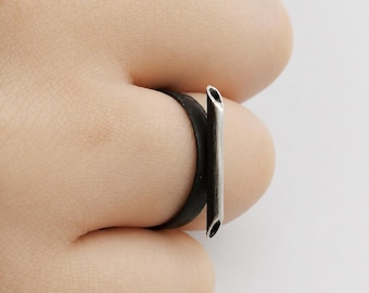 Silver Line - anillo de plata oxidada, anillo minimalista hecho a mano, moderno, anillo de plata de ley, minimalista, joyería artesanal, joyería geométrica