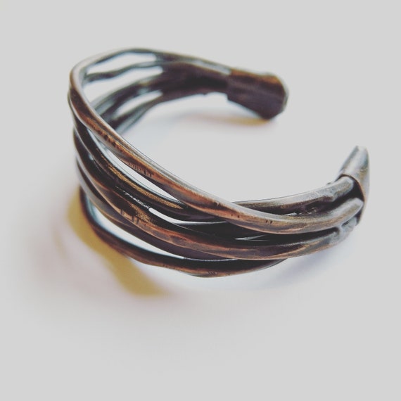 Bracelet manchette rustique en cuivre martelé, cuivre brillant 10 mm - France