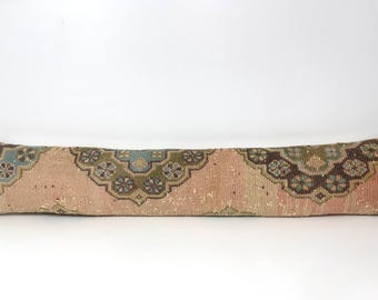 Cojín extragrande de alfombra Oushak de 10x56, decoración antigua hecha a mano para el hogar, almohada extralarga en tonos pastel suaves para cama o sofá, alfombra étnica primitiva bohemia.