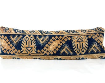 Vintage lendekussen, boho lendekussen in oosterse stijl, antiek tapijt tapijt kussen, rustiek huisdecor kussensloop, marineblauw 12 x 38