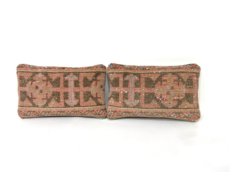 Funda de almohada bohemia antigua, juego de dos fundas de almohada Kilim de 9x14 pulgadas, funda de cojín pequeña, almohada para silla, estilo minimalista de mediados de siglo. imagen 6