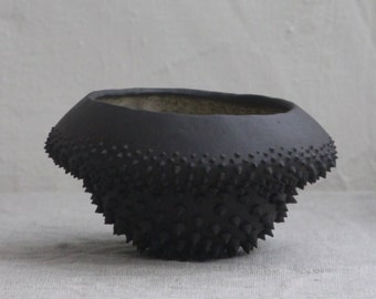 Spike bowl keramiek natuurlijk rustiek huisdecoratie moderne kunst keramiek zwart bruin