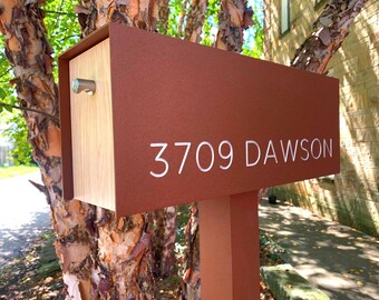 Post Mounted Mailbox – Weatherproof Metal,  faux rust design, Laser Engraved Address, Curb Appeal, Includes post
